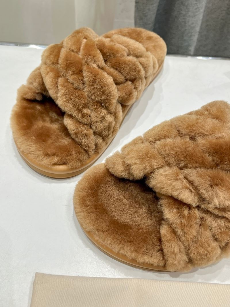 Louis Vuitton Slippers